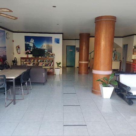 Holidays House Karon Exterior foto